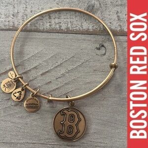 Boston Red‎ Sox Sports Team Bracelet